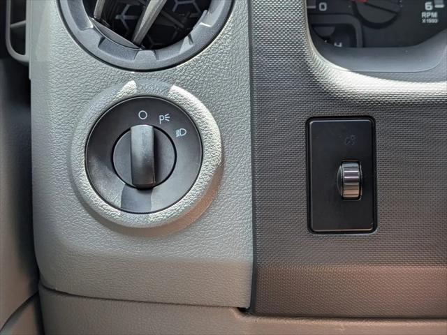 2014 Ford E-350 Super Duty XLT