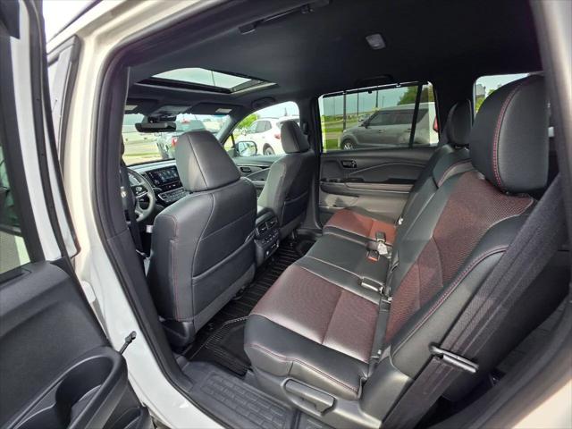 2025 Honda Passport AWD Black
