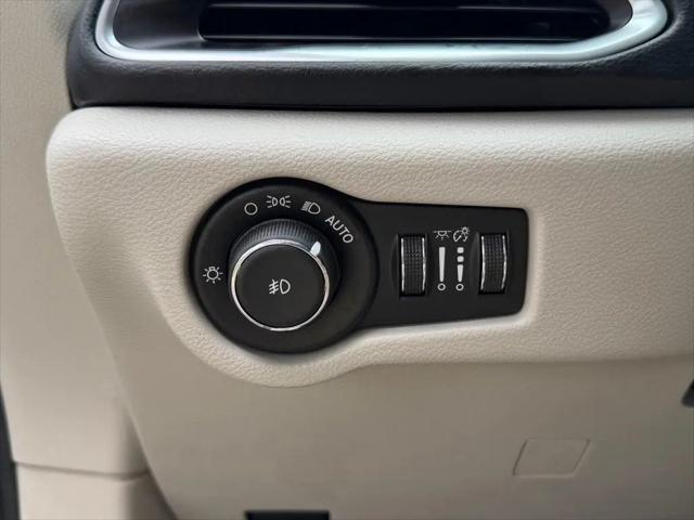 2017 Chrysler Pacifica Touring-L Plus