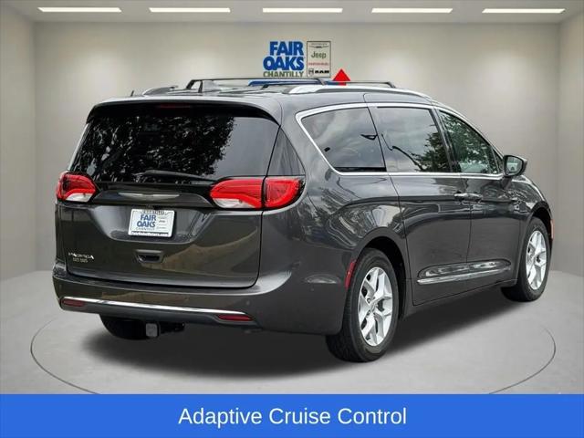 2017 Chrysler Pacifica Touring-L Plus