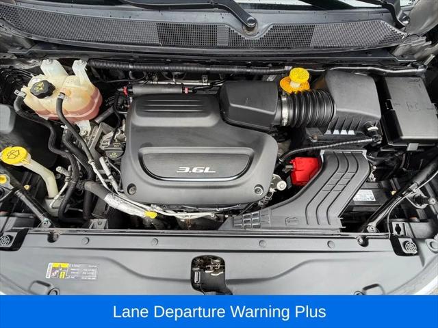 2017 Chrysler Pacifica Touring-L Plus