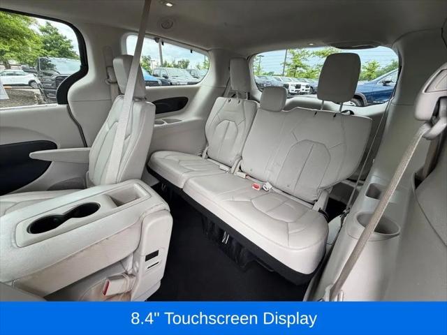 2017 Chrysler Pacifica Touring-L Plus