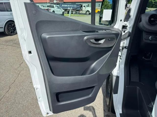 2025 Mercedes-Benz Sprinter 2500 Standard Roof 4-Cyl Diesel