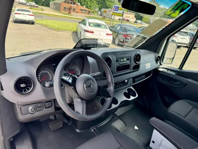 2025 Mercedes-Benz Sprinter 2500 Standard Roof 4-Cyl Diesel