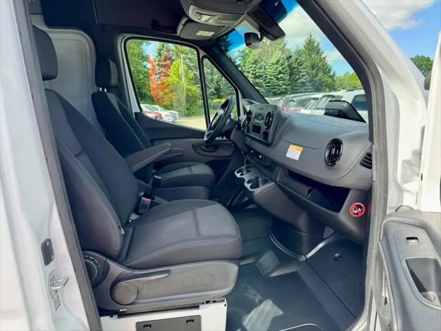 2025 Mercedes-Benz Sprinter 2500 Standard Roof 4-Cyl Diesel