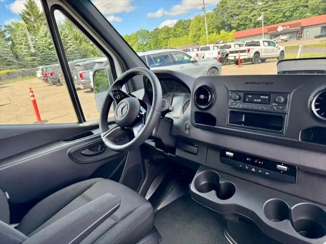 2025 Mercedes-Benz Sprinter 2500 Standard Roof 4-Cyl Diesel