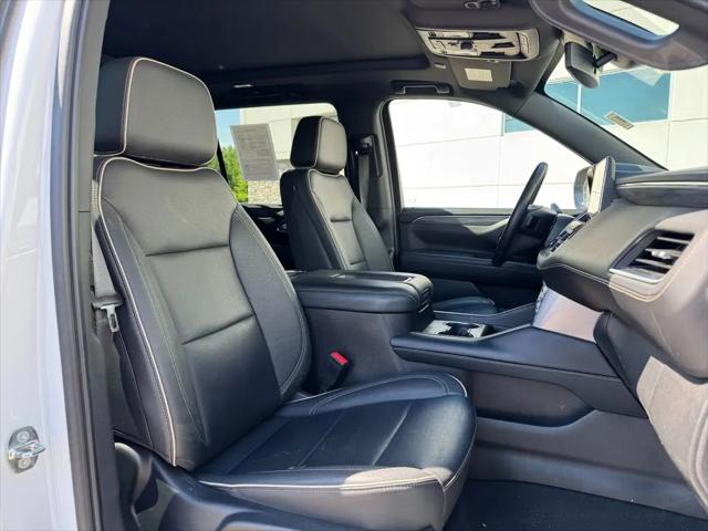 2023 GMC Yukon XL SLT