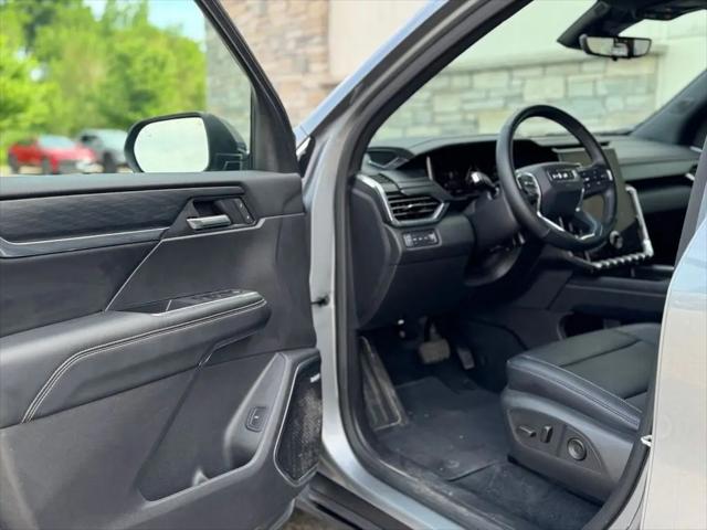 2026 GMC Acadia Elevation AWD