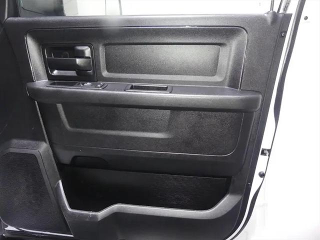 2017 Ram 2500 Tradesman Crew Cab 4x4 6'4" Box