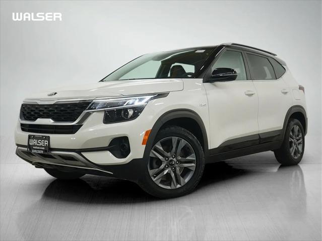 2021 Kia Seltos S for sale in Burnsville, MN