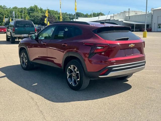 2025 Chevrolet Trax FWD LT