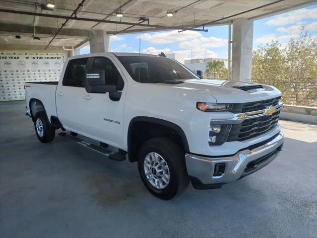 2025 Chevrolet Silverado 2500HD 4WD Crew Cab Standard Bed LT