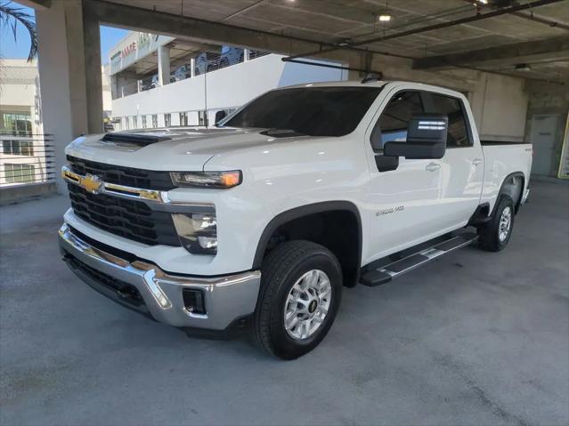 2025 Chevrolet Silverado 2500HD 4WD Crew Cab Standard Bed LT