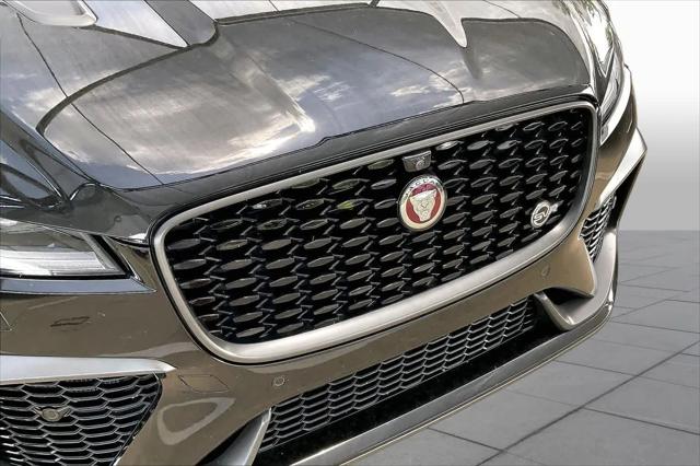 2022 Jaguar F-PACE SVR P550 AWD Automatic
