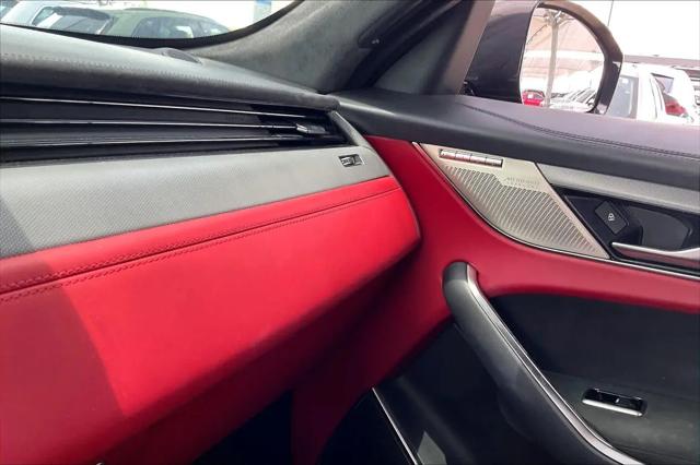 2022 Jaguar F-PACE SVR P550 AWD Automatic