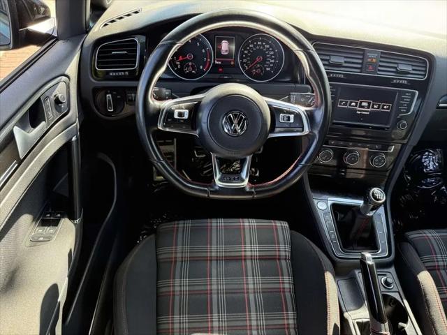 2017 Volkswagen Golf GTI Sport 4-Door