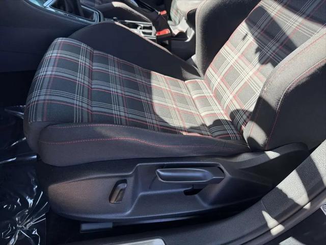 2017 Volkswagen Golf GTI Sport 4-Door