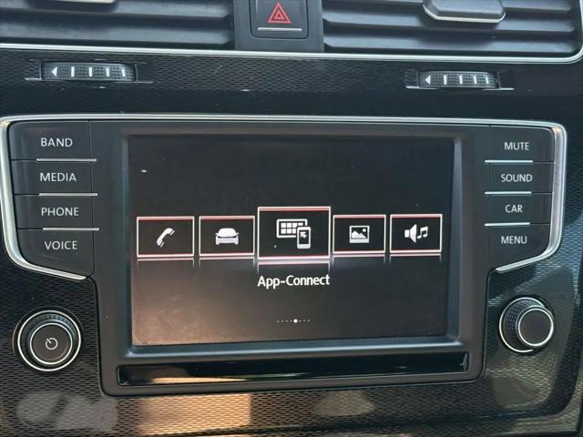 2017 Volkswagen Golf GTI Sport 4-Door