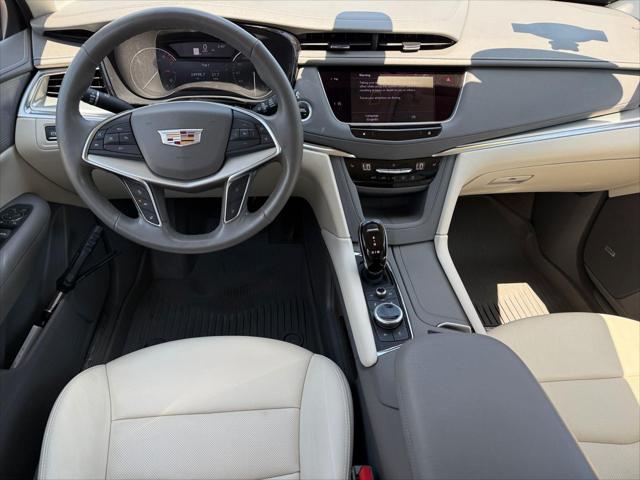 2023 Cadillac XT5 AWD Premium Luxury