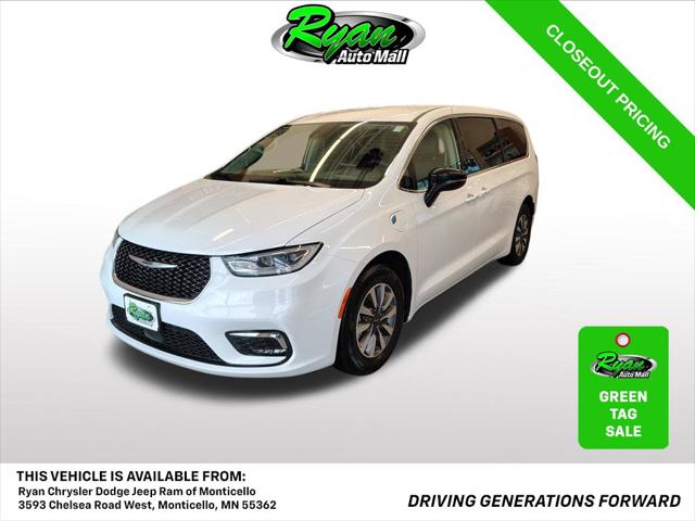 2024 Chrysler Pacifica Hybrid Select for sale in Monticello, MN