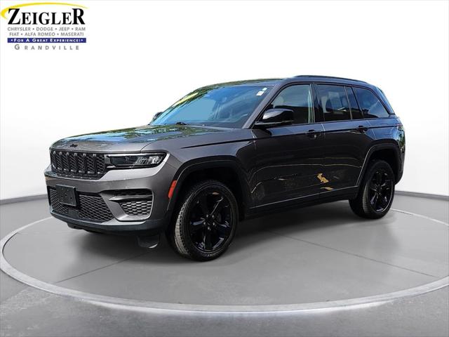 2023 Jeep Grand Cherokee Altitude 4x4 for sale in Grandville, MI