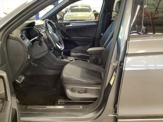 2023 Volkswagen Tiguan 2.0T SE R-Line Black