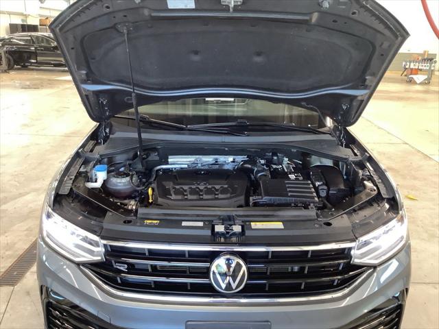 2023 Volkswagen Tiguan 2.0T SE R-Line Black