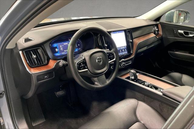 2023 Volvo XC60 B5 Plus Bright Theme