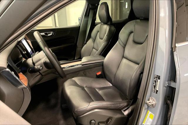 2023 Volvo XC60 B5 Plus Bright Theme