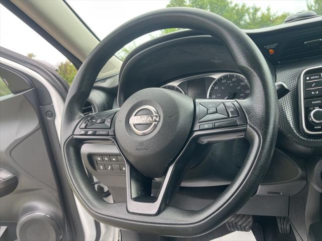 2023 Nissan Kicks S Xtronic CVT