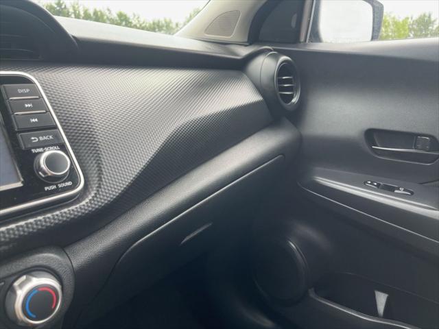 2023 Nissan Kicks S Xtronic CVT