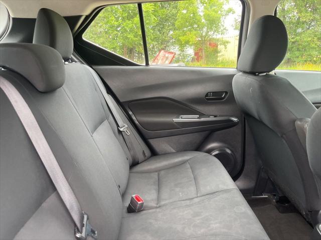 2023 Nissan Kicks S Xtronic CVT