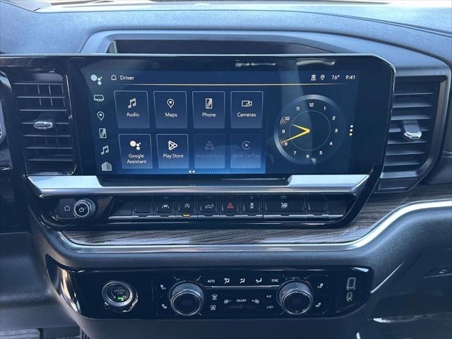 2023 Chevrolet Silverado 1500 4WD Crew Cab Short Bed LT with 2FL