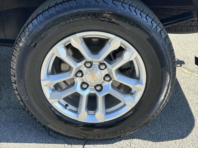 2023 Chevrolet Silverado 1500 4WD Crew Cab Short Bed LT with 2FL