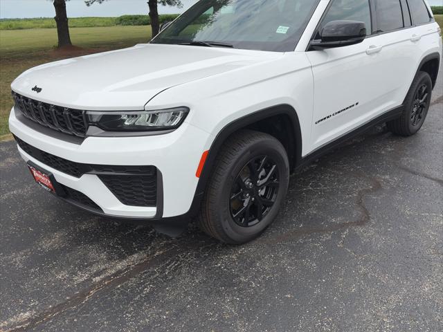 2026 Jeep Grand Cherokee GRAND CHEROKEE LAREDO ALTITUDE 4X4