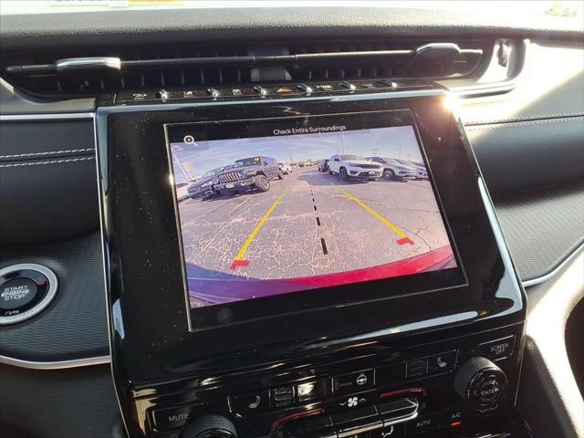 2023 Jeep Grand Cherokee Laredo 4x4