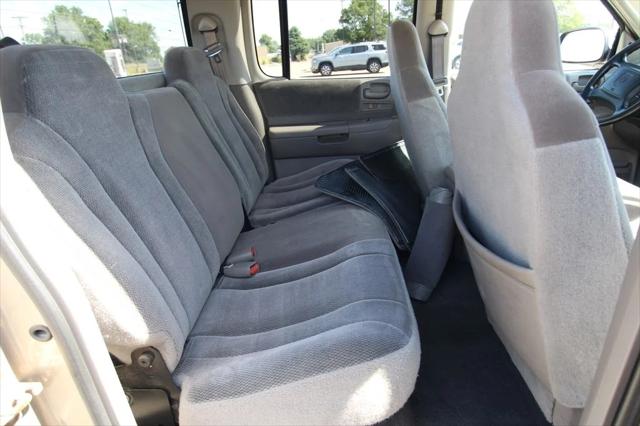 2004 Dodge Dakota SLT