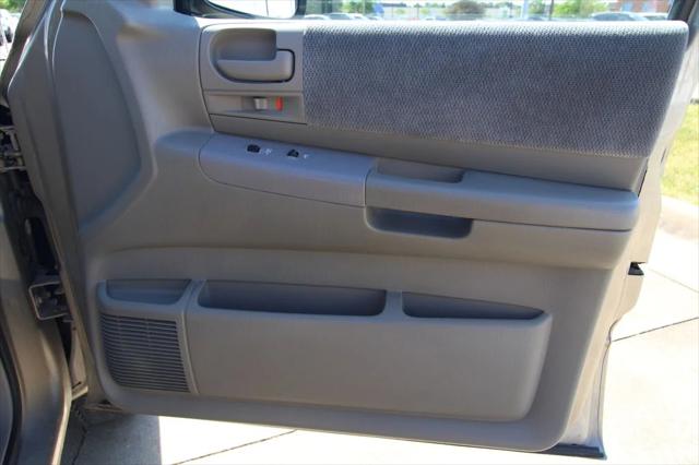 2004 Dodge Dakota SLT