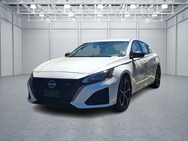 2023 Nissan Altima SR FWD 2023 Nissan Altima SR FWD