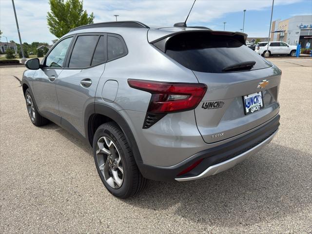 2025 Chevrolet Trax FWD LT