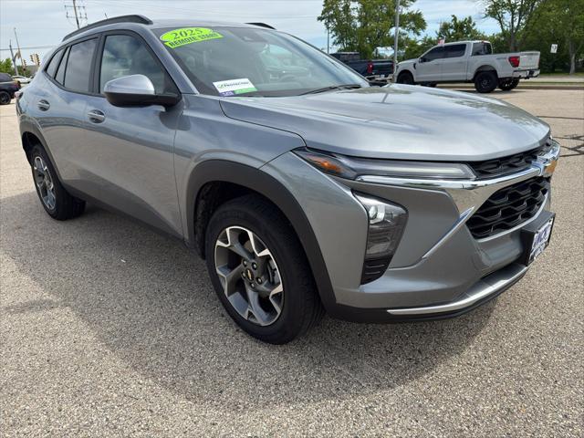 2025 Chevrolet Trax FWD LT