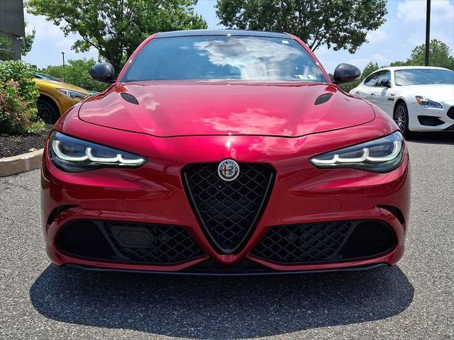 2024 Alfa Romeo Giulia Quadrifoglio Carbon RWD 2024 Alfa Romeo Giulia Quadrifoglio Carbon RWD