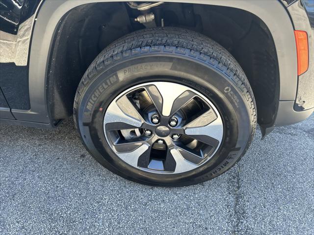 2023 Jeep Grand Cherokee 4DR 4WD