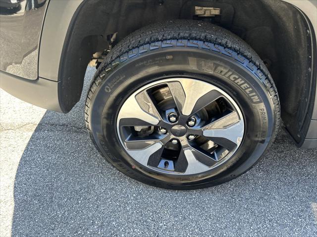 2023 Jeep Grand Cherokee 4DR 4WD