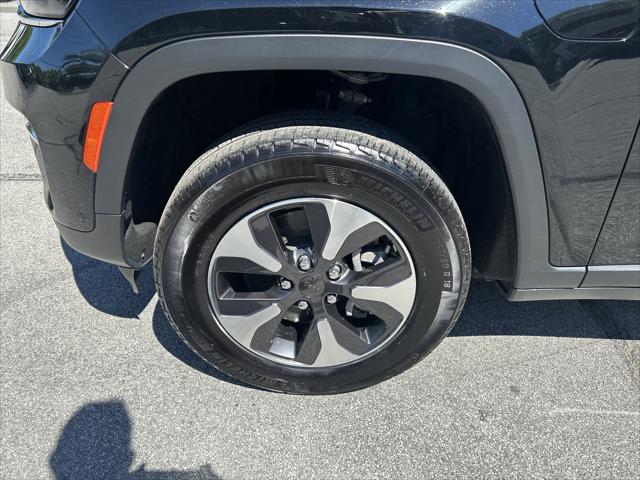 2023 Jeep Grand Cherokee 4DR 4WD
