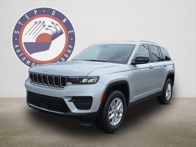 2026 Jeep Grand Cherokee GRAND CHEROKEE LAREDO X 4X2