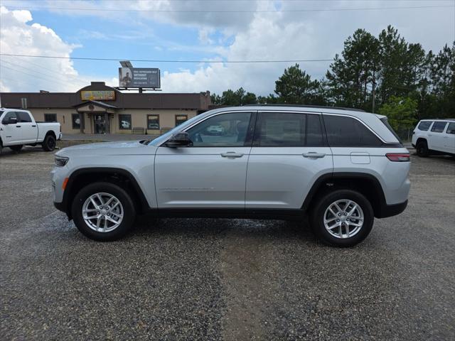 2026 Jeep Grand Cherokee GRAND CHEROKEE LAREDO X 4X2
