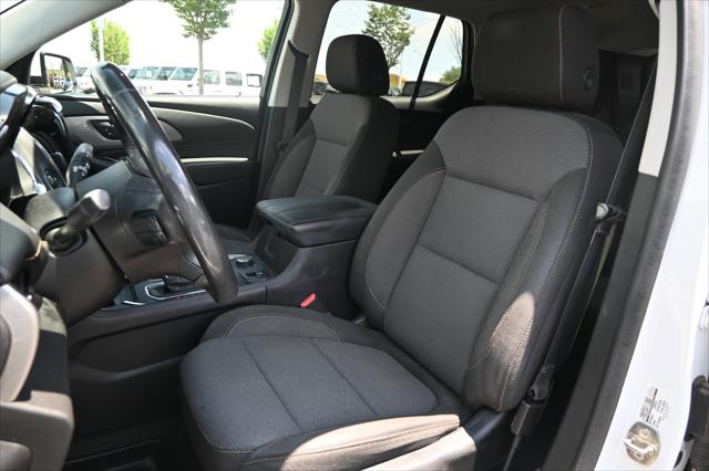 2020 Chevrolet Traverse AWD LT Cloth