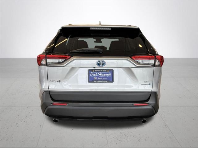 2022 Toyota RAV4 Hybrid LE