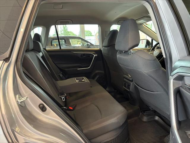 2022 Toyota RAV4 Hybrid LE